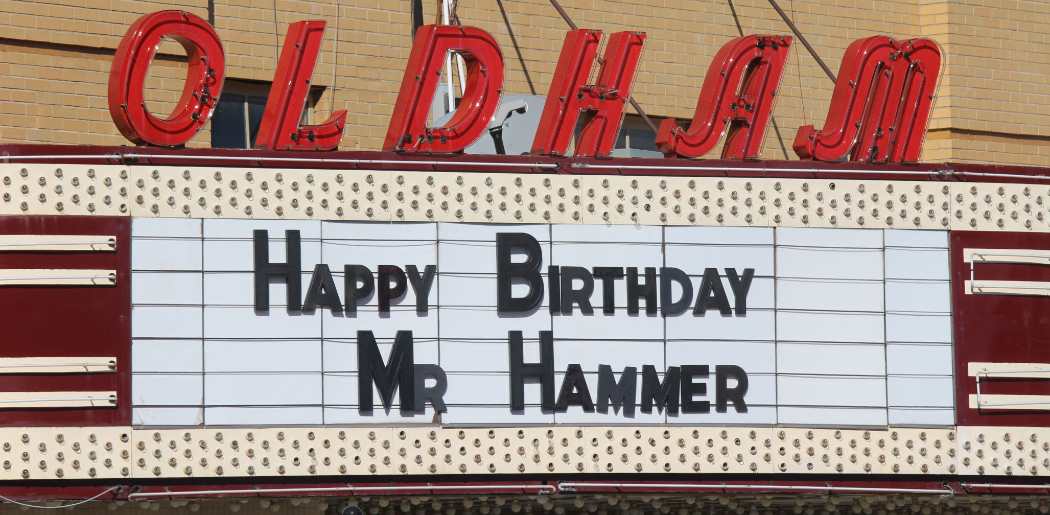 Hammer tribute from Oldham pic